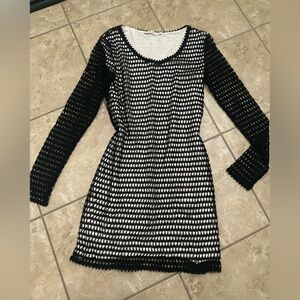 CROCHET KNIT LONG SLEEVE MINI DRESS